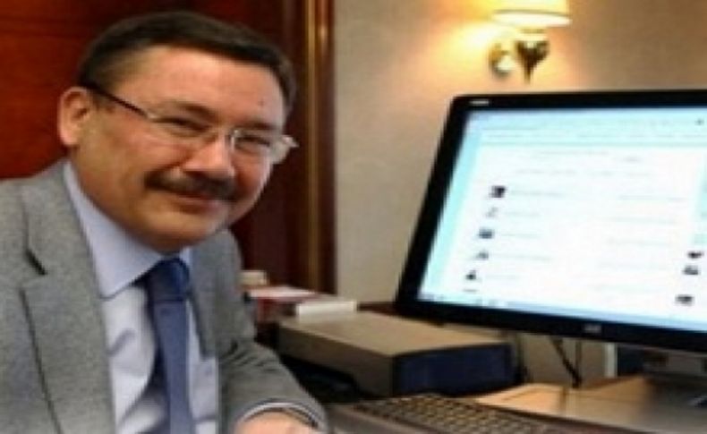 Kadın takipçisine şok tweet!