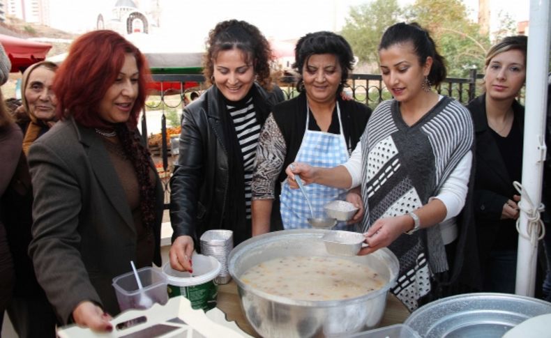 Kadınların aşure dayanışması