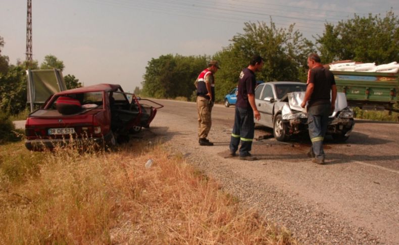 Kadirli'de trafik kazası: 9 yaralı
