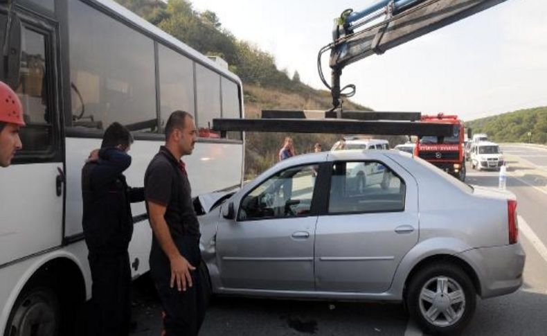 Kağithane’De Trafik Kazasi: 1’I Ağir 4 Yarali