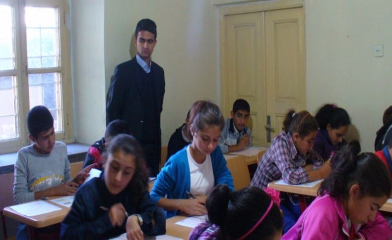Kağızman Okuma Salonu'nda kayıt heyecanı başladı