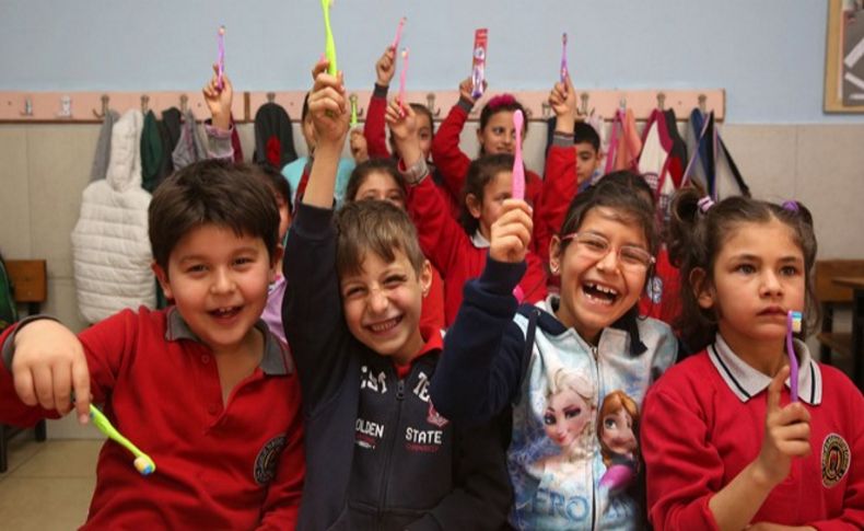 Bucalı miniklere diş sağlığı eğitimi