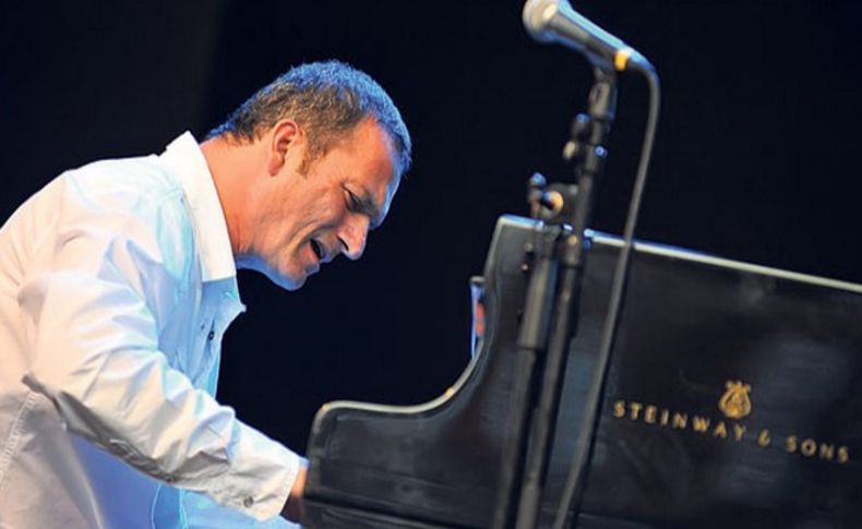 Kerem Görsev öğrenciler için çalacak