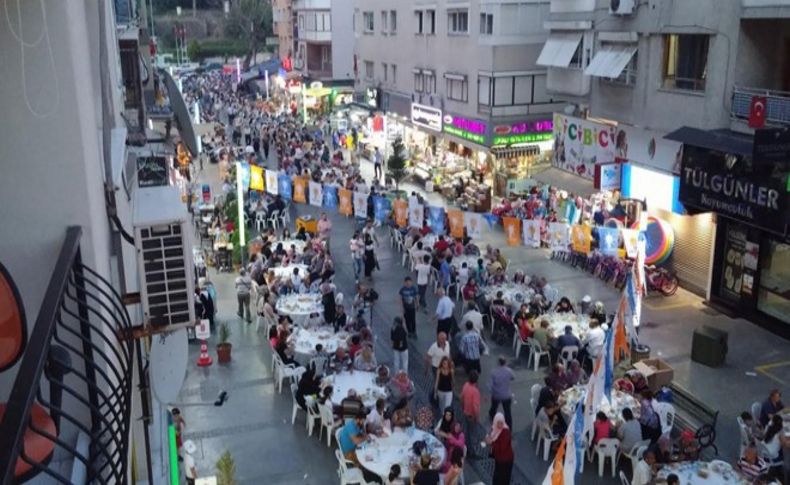 AK Parti'den iftar yemeği