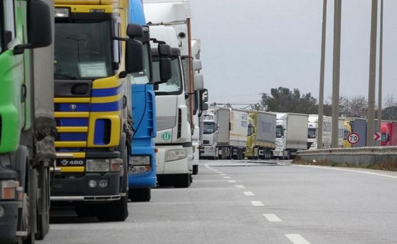 Kapıkule Sınır Kapısında 10 kilometre TIR kuyruğu