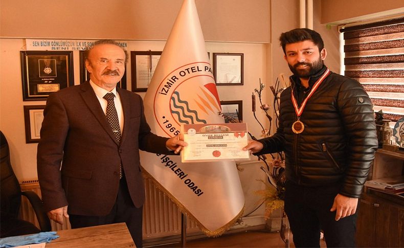 Kapılarını sağlıkçılara açan otelciler: Yüzlerindeki yorgunluk her şeyi anlatıyor