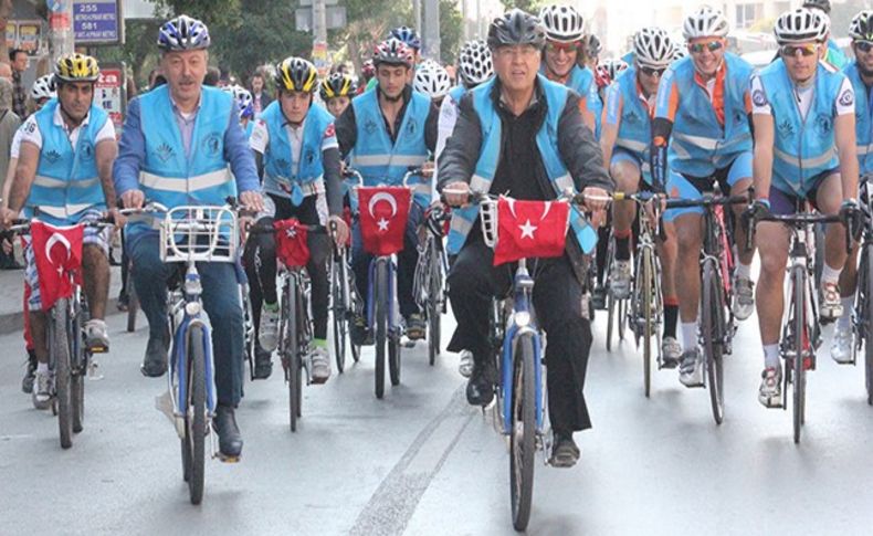 Karabağlar'da “Ata’ya Saygı” için pedal çevirdiler