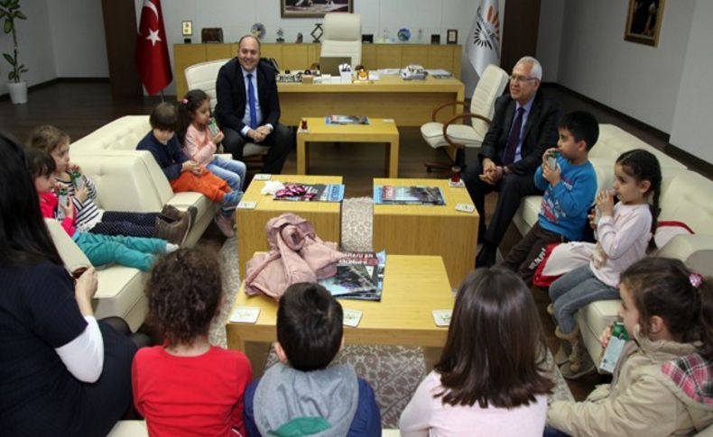 Başkan Selvitopu'nun minik ziyaretçileri
