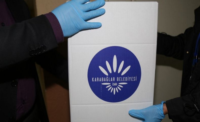 Karabağlar Belediyesi'den 144 esnafa gıda kolisi