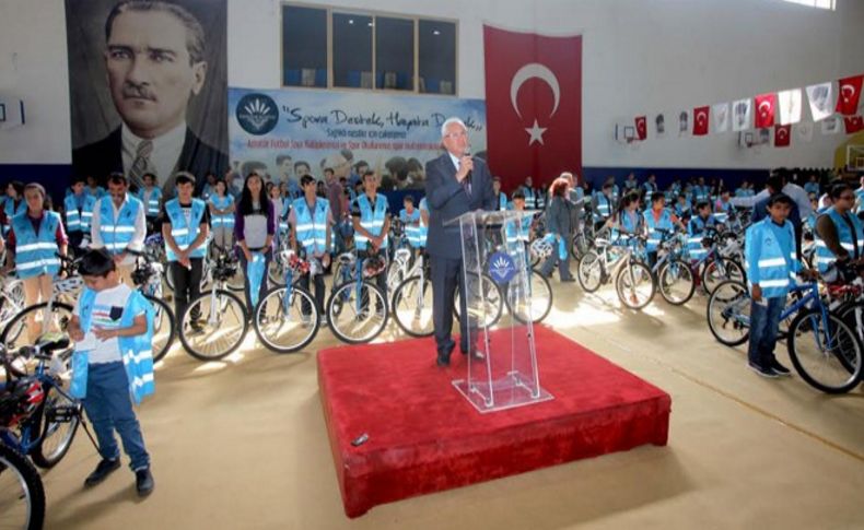 Karabağlar Belediyesi'nden örnek sosyal proje