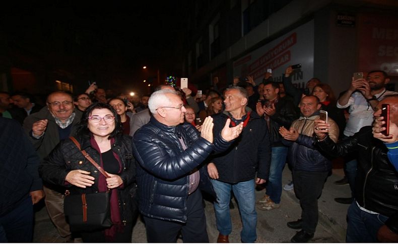 Karabağlar'da CHP'li Muhittin Selvitopu sevgisi