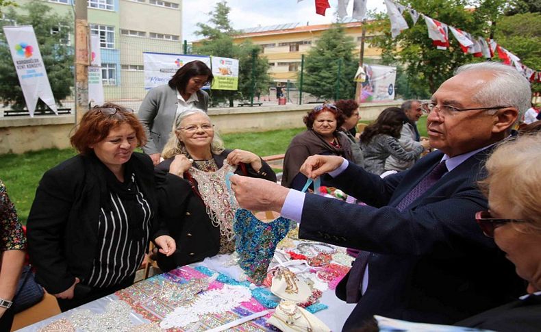 Karabağlar’da Anneler Günü'ne özel kermes