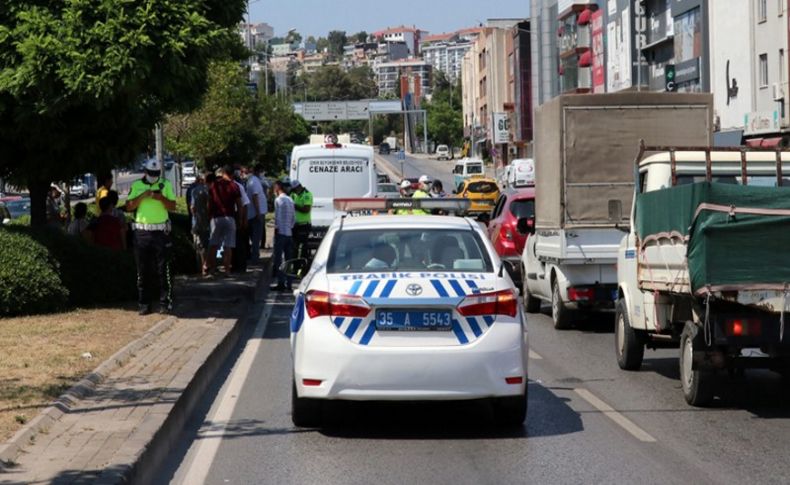 Karabağlar'da feci son: Karşıya geçemedi