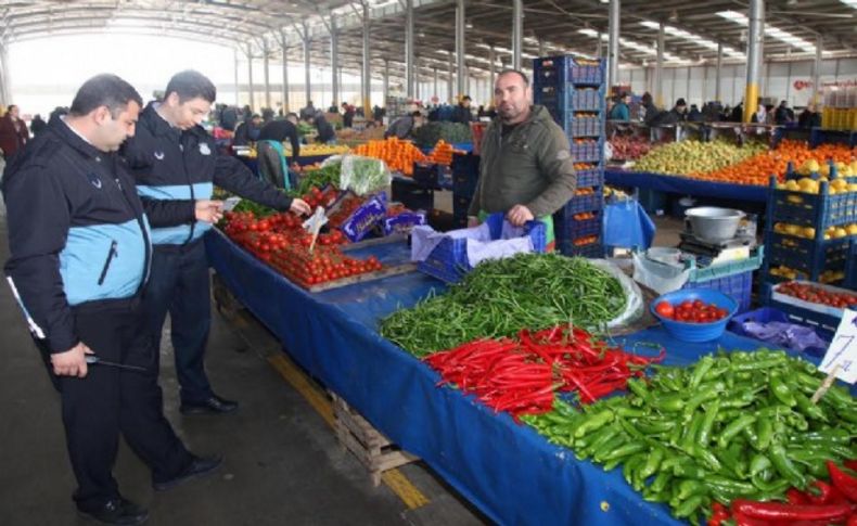 Karabağlar’da pazaryerleri kontrol altında