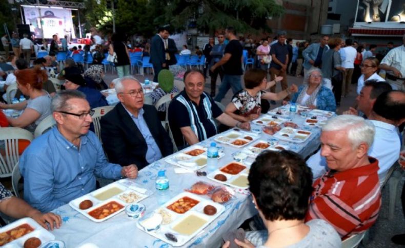 Karabağlar’da Ramazan bereketi