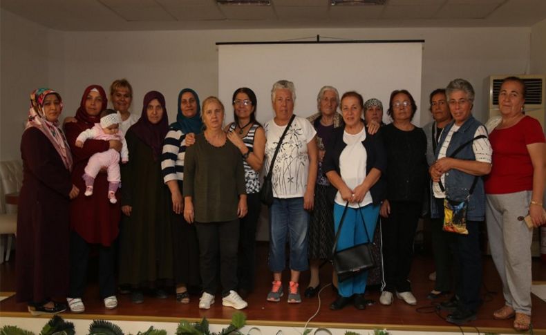 Karabağlarlı kadınlara film okuma atölyesi