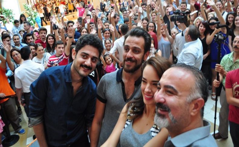 Kara Bela'ya İzmir'de tam not