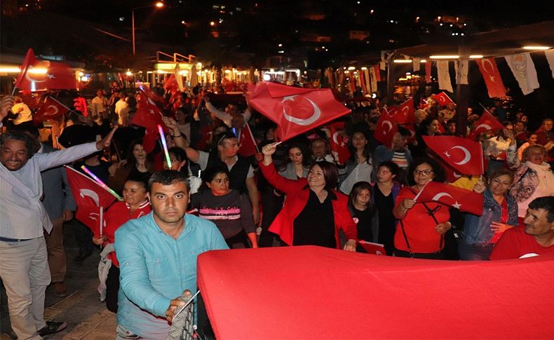 Karaburun’da Cumhuriyet Bayramı coşkusu