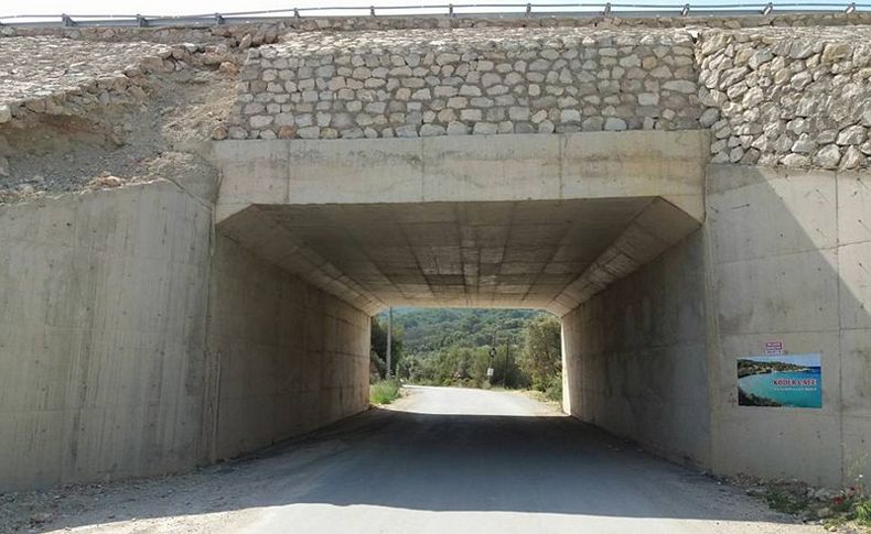 Karaburunlular diken üstünde; Dikkat köprü çökebilir