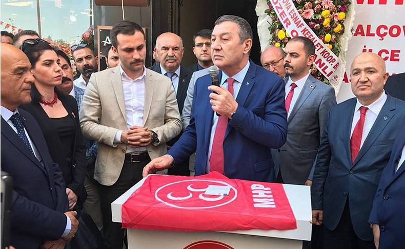 Karataş, Kocaoğlu'nu hedef aldı: ‘Asıl sen çizmeyi çoktan aştın’