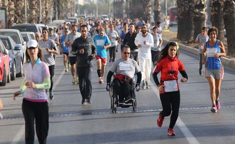 Karşıyaka, Ata’dan Ana’ya koşuyor