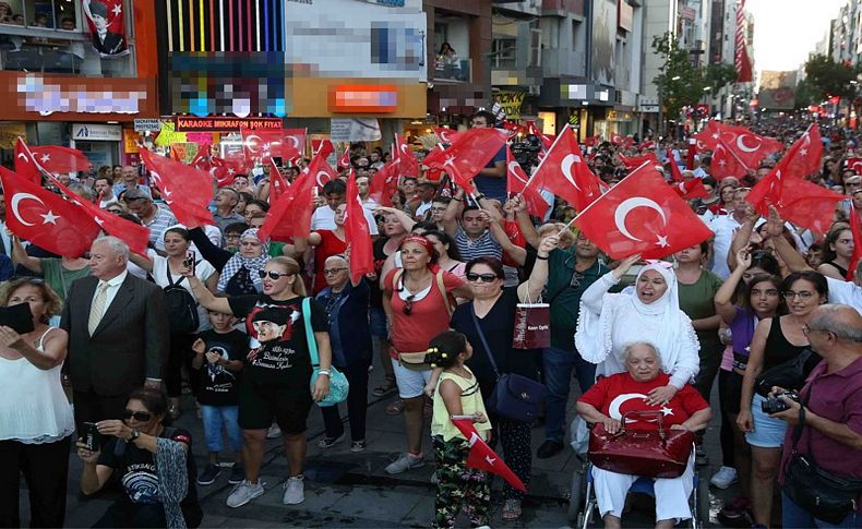 Karşıyaka’da ‘30 Ağustos’ şöleni