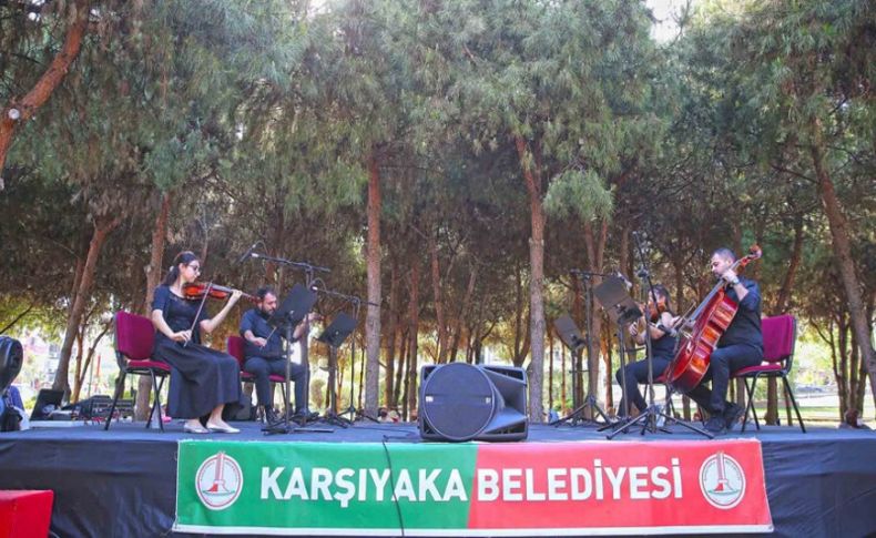 Karşıyaka’da çınarlara özel müzik şöleni