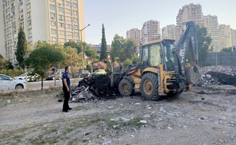 Karşıyaka’da moloza geçit yok! Zabıtalar dedektif gibi iz sürdü