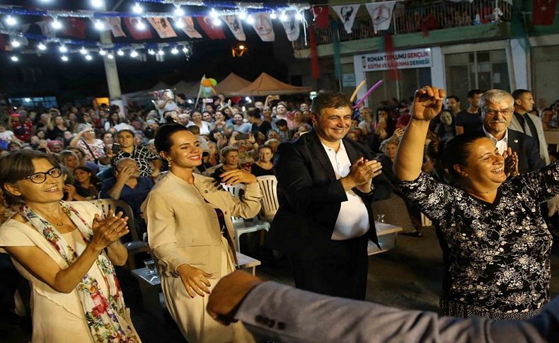 Karşıyaka’da ‘Roman Şenliği’ coşkusu