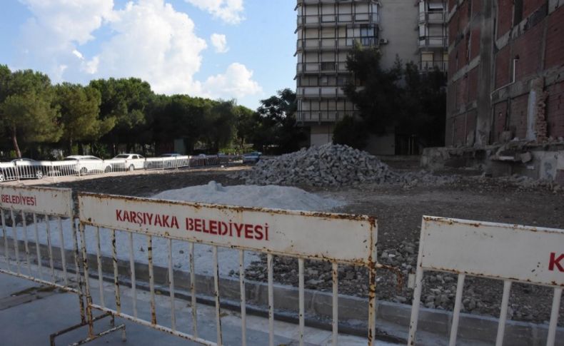 Karşıyaka’dan ‘Yatık binalar’ açıklaması: ‘Derhal yıkımlar başlayacaktır’