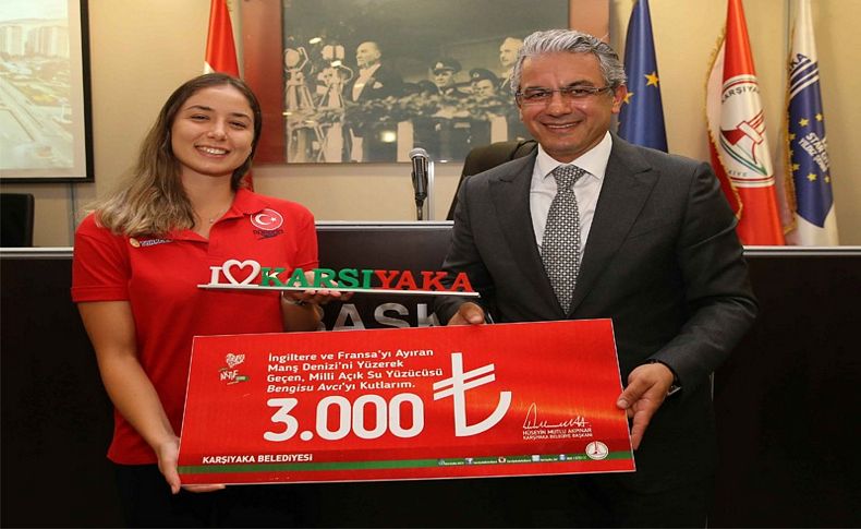 Karşıyaka’nın başarılı sporcularına ödül