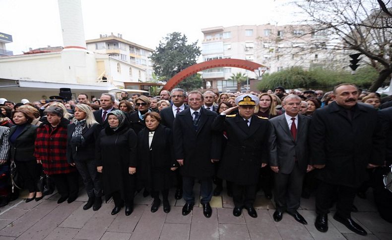 Karşıyaka Zübeyde Anne'yi andı