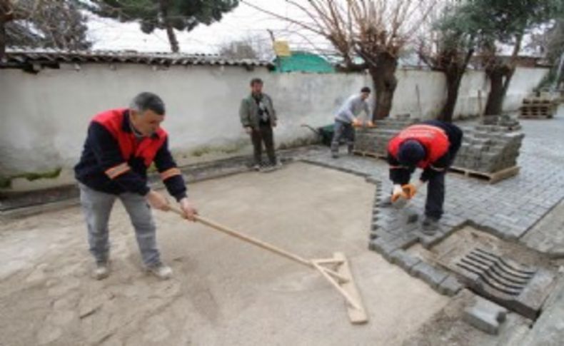 Karşıyaka sokaklarına estetik dokunuş