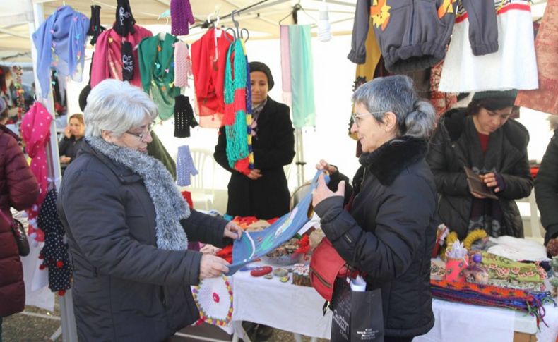 Karşıyakalı kadınlardan yılbaşı kermesi