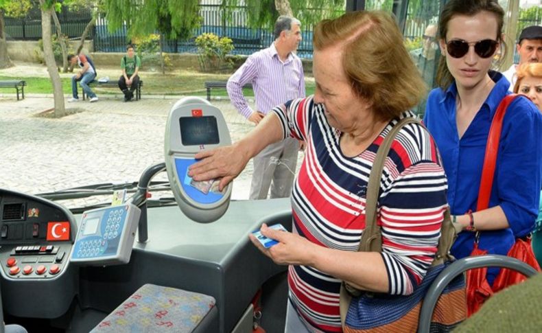 Kocaoğlu: Kart krizini henüz aşamadık