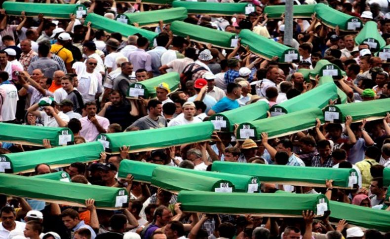 Srebrenitsa'nın 20. yılında anma etkinliğine İzmir'den: 1 Başkan 2 Vekil katıldı