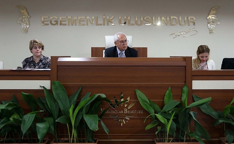 AK Partili Kavuz'dan CHP'li Selvitopu'na övgü: Başkan en dürüst isimlerden biri