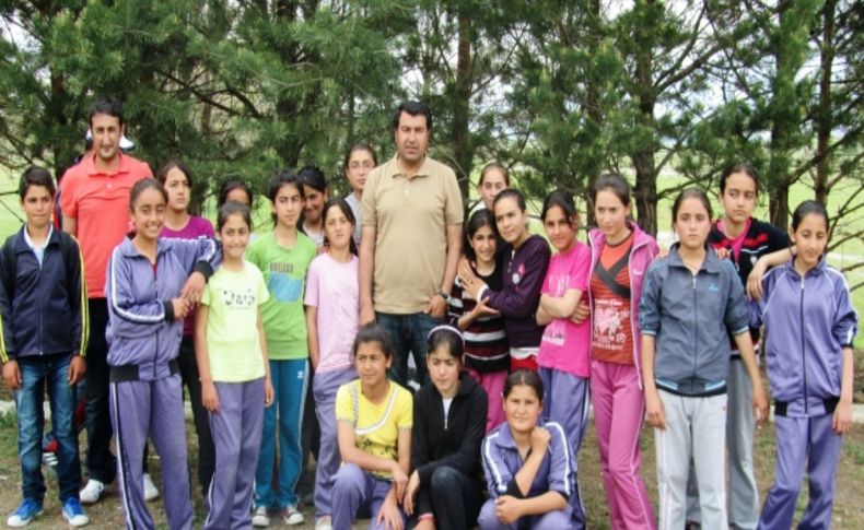 Kayaklı Koşu Sporu'na 24 sporcu seçildi