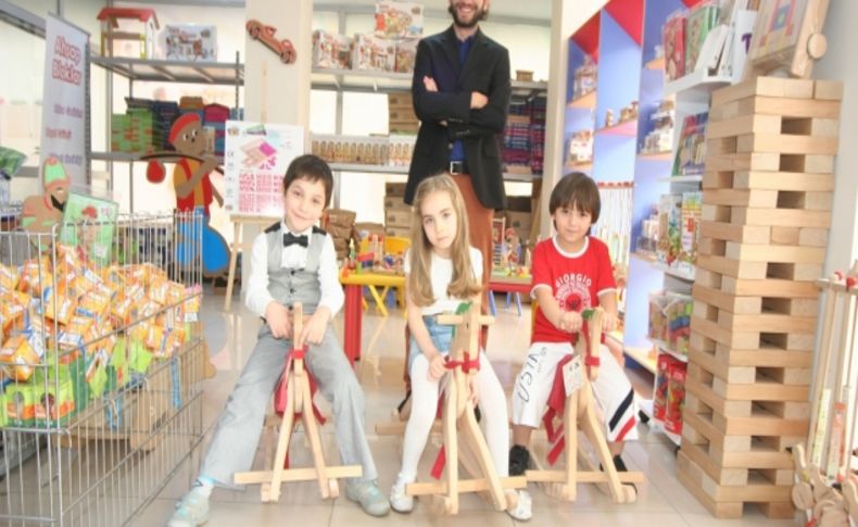 Kaybolmuş oyuncakları üretip Avrupa'ya ihraç ediyor