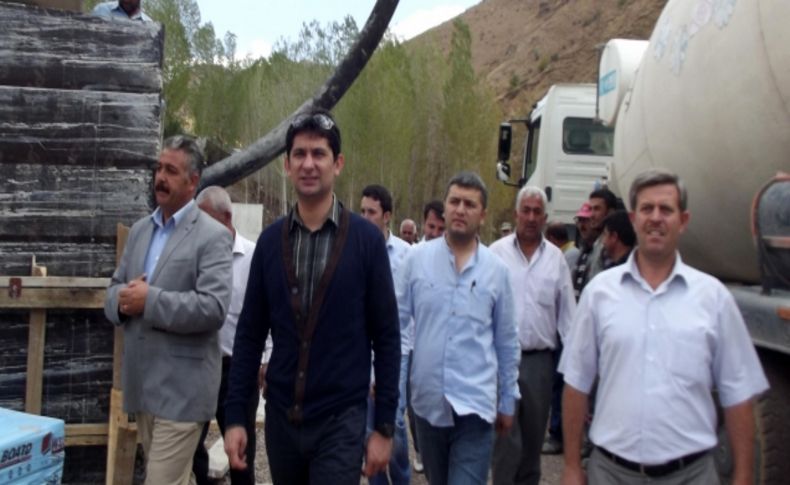 Kaymakam Baran, köy ve mezralarda okul inşaatını denetledi