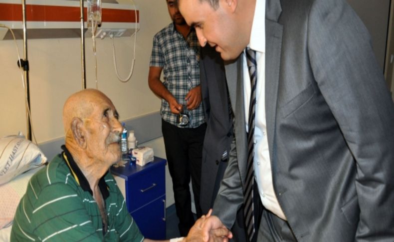 Kaymakam Bingöl, hastanede vatandaşlarla bayramlaştı