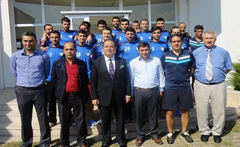Kaymakam’dan futbolculara moral ziyareti