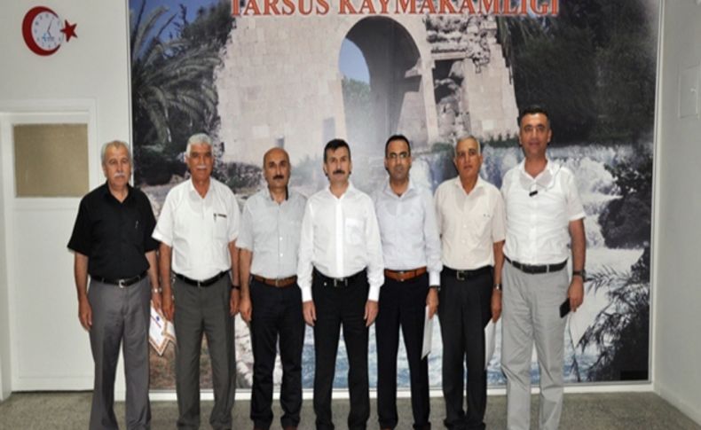 Kaymakamdan Milli Eğitim Şube Müdürlerine başarı belgesi