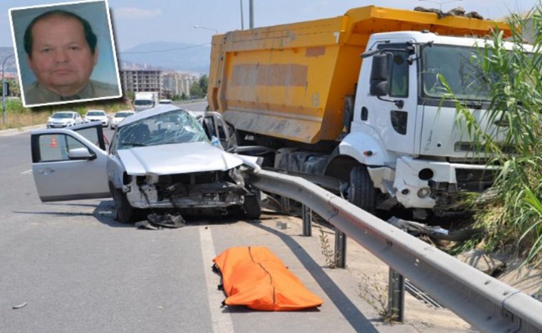 İzmir'de kırmızı ışık ihlali can aldı: 1 ölü, 1 yaralı