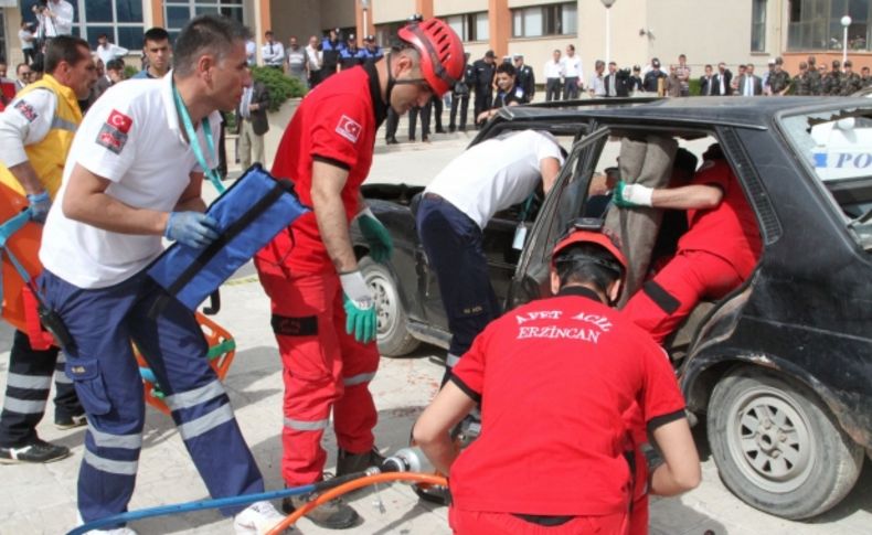 Kazalara müdahale tatbikatı gerçeğini aratmadı
