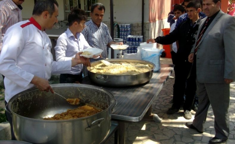 Keçiborlulu öğrenciler Peygamber Efendimiz'in (sas) doğumunu kutladı