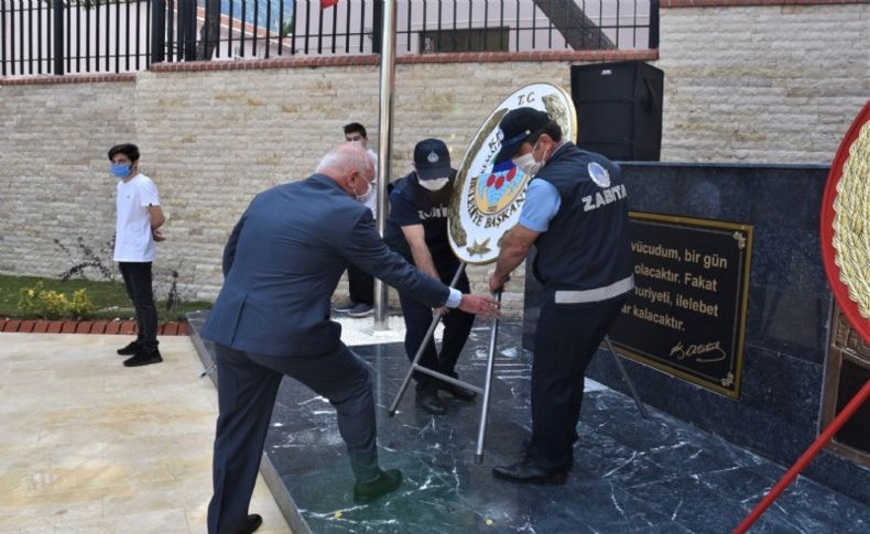 Kemalpaşa’da Cumhuriyet Bayramı’nın 97. yıl dönümü törenle kutlandı