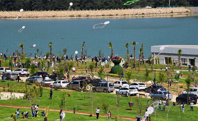 Kemalpaşa'da uçurtma şenliği