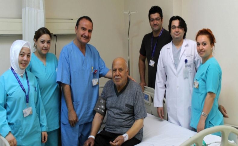 Kesilmeden, kanamadan kalp kapakları değişti