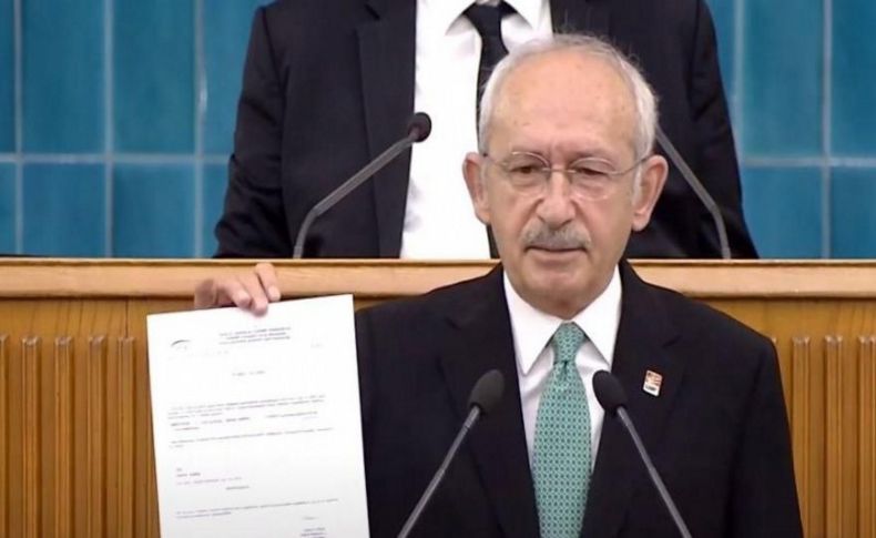 Kılıçdaroğlu belgeyi gösterdi: Ya özür dile ya istifa et